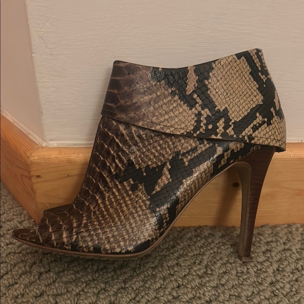 Snake Print Booties sz 8.5